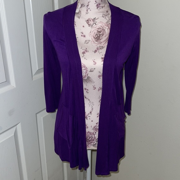 Sweater - Picture 2 of 5